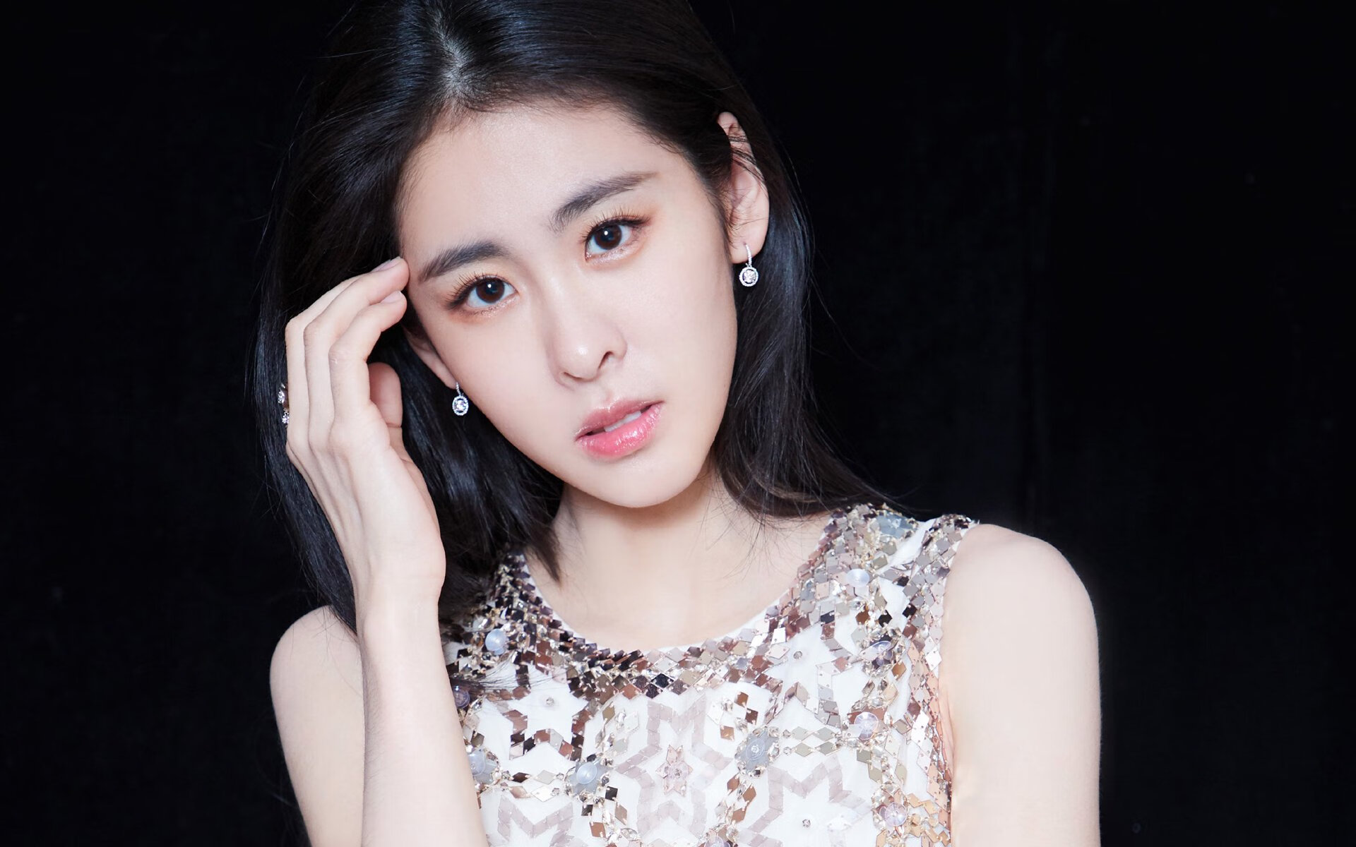 掘金全队三分手感火热命中率达五成，掘金队队史最高分